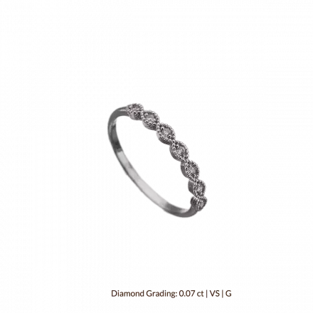 טבעת זהב לבן 14 קראט, דגם מרקיזה, משובצת יהלומים 0.07CT