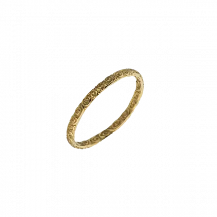 טבעת נישואין עדינה מזהב 14 קראט מעוטרת בספירלות מעגלי חיים