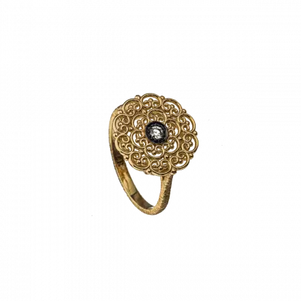 טבעת זהב 14 קראט מועטרת בשיבוץ יהלום 5 נקודות