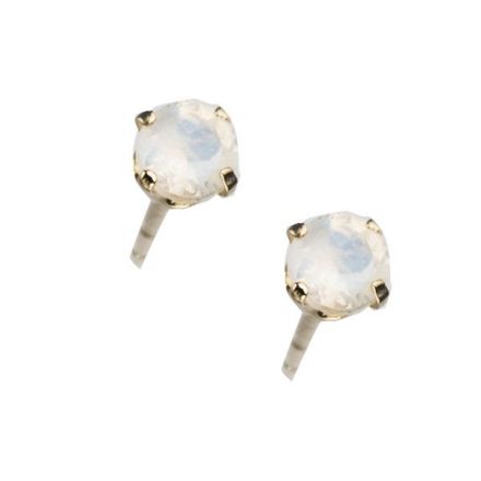 לאבנים קיימים תכליליים במחצב הטבעי של האבן. בהשתקפות קרני האור על גבי האבן, גוון האבן עלול להשתנות.
הצילום להמחשה