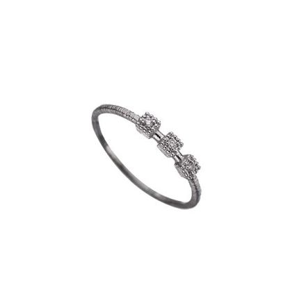 טבעת זהב לבן 14 קראט, ריבועים, בחלקה העליון משובצת יהלומים 0.03CT