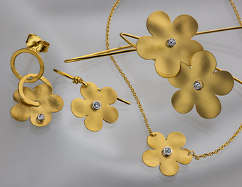 קולקציית פריחת הלוטם - תכשיטי זהב 14 קראט בשיבוץ יהלומים